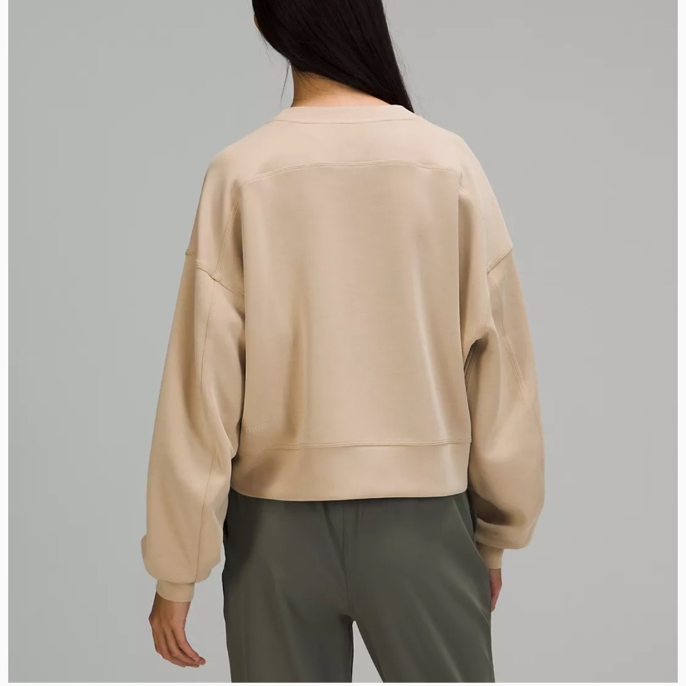 LULULEMON PERFECTLY OVERSIZED CROPPED CREW-TRENCH - Picture 1 of 13